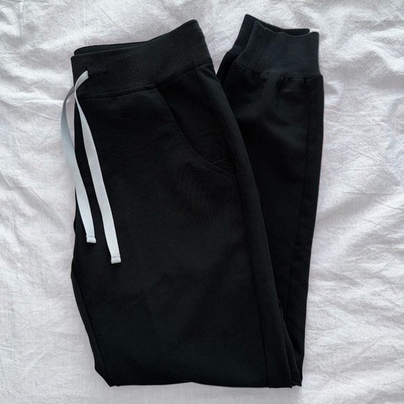 Figs Zamora Joggers - Picture 2 of 5